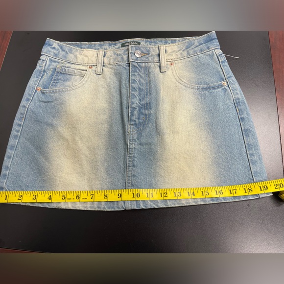Wild Fable Denim Mini Skirt Size 4 - Picture 5 of 6